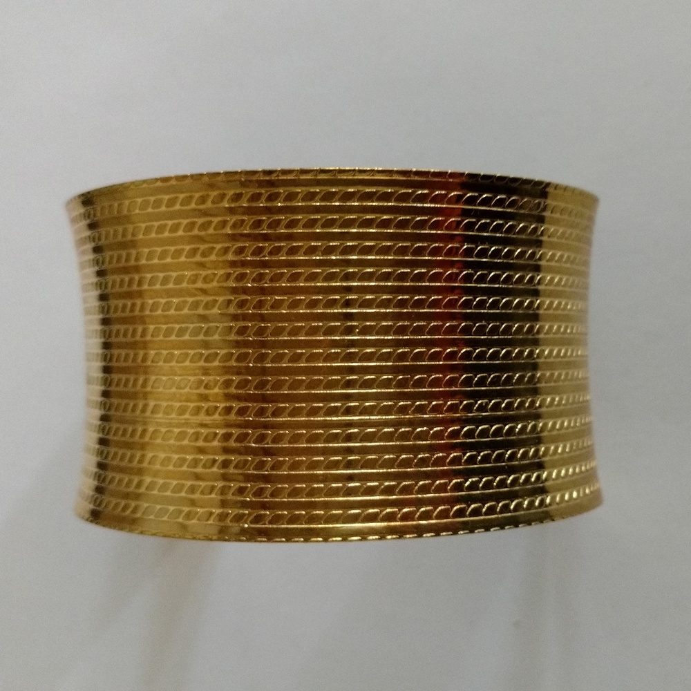 GOLD CUFF BRACELET - BRAND NEW, NEVER WORN!!